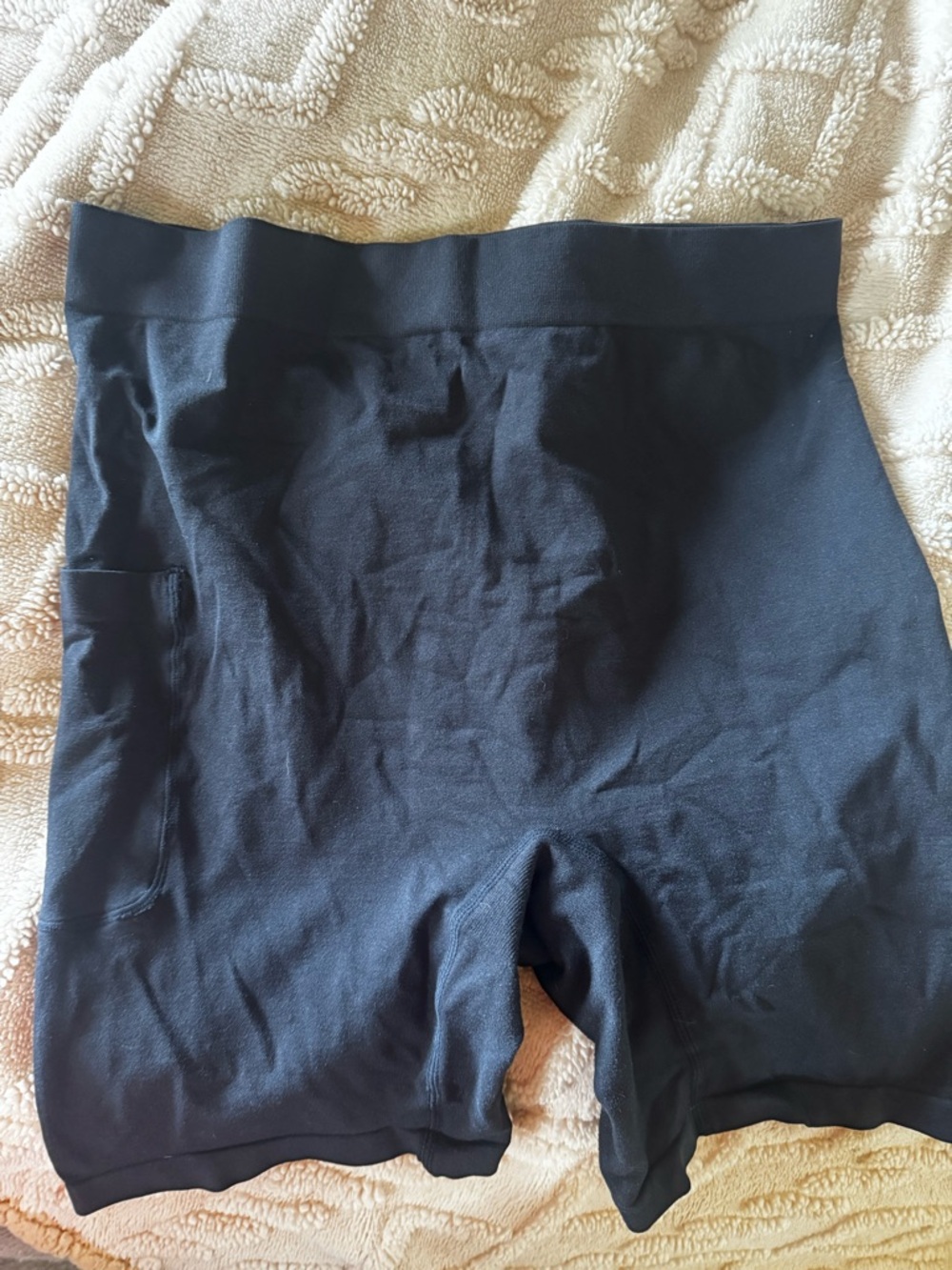 Black High-Waist Seamless Shaping Shorts